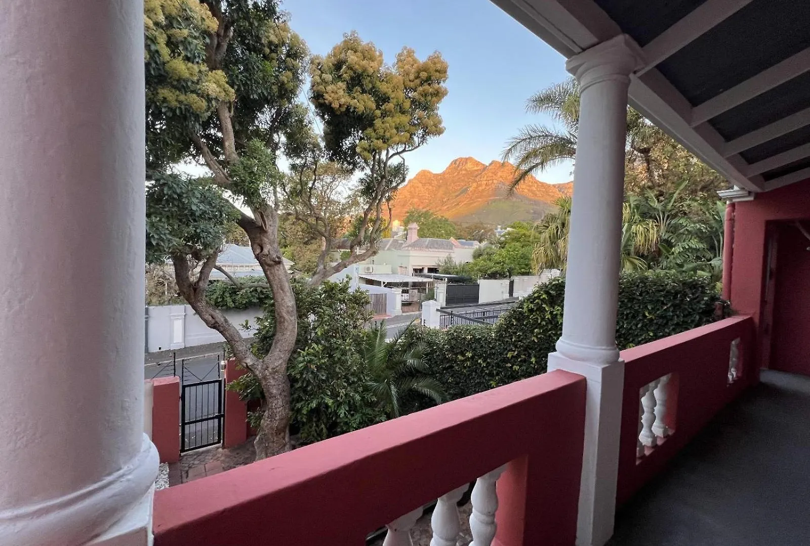 Cactusberry Lodge Κέιπ Τάουν